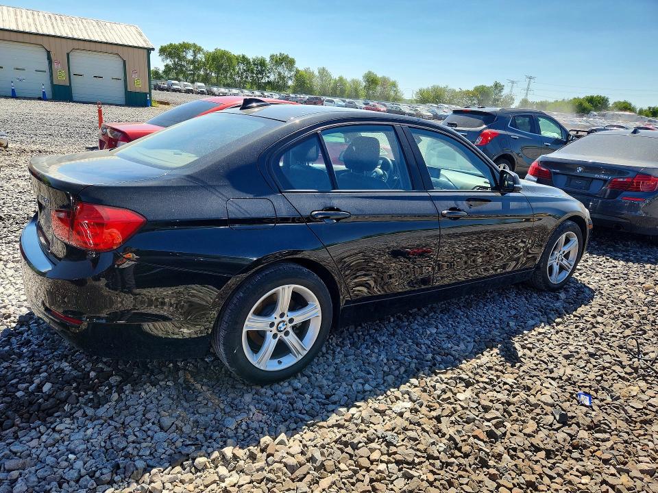 2015 Bmw 328 მანქანა იყიდება აუქციონზე, vin: WBA3B3C53FJ984258, აუქციონის ნომერი: 52584506