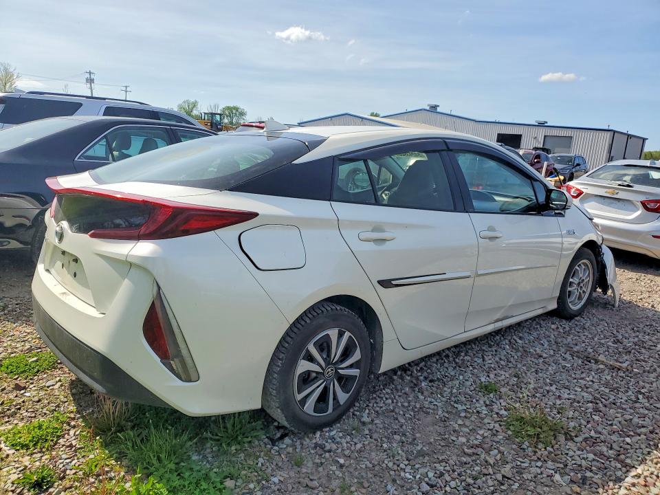 2017 Toyota Prius Prime მანქანა იყიდება აუქციონზე, vin: JTDKARFP8H3005407, აუქციონის ნომერი: 54243906