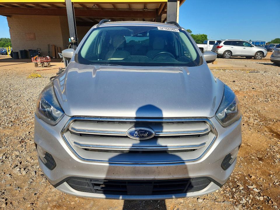 52168346 :رقم المزاد ، 1FMCU0HD8KUB30883 vin ، 2019 Ford Escape مزاد بيع