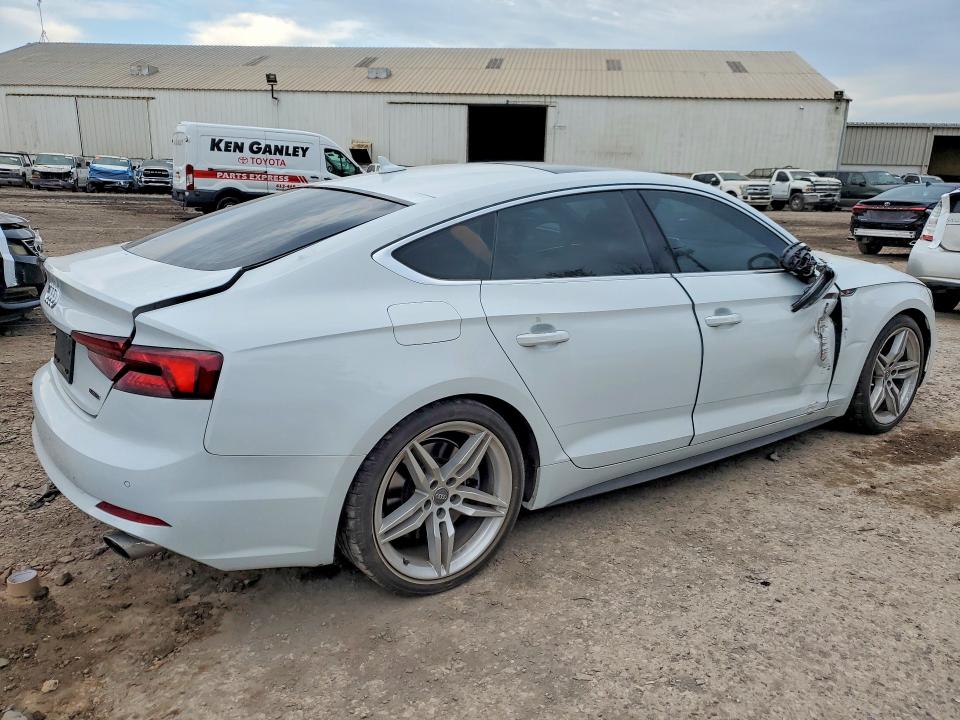 2019 Audi A5 მანქანა იყიდება აუქციონზე, vin: WAUENCF50KA018567, აუქციონის ნომერი: 52565926