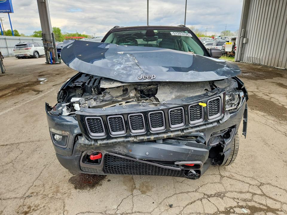 2017 Jeep Compass მანქანა იყიდება აუქციონზე, vin: 3C4NJDDBXHT597551, აუქციონის ნომერი: 51283236