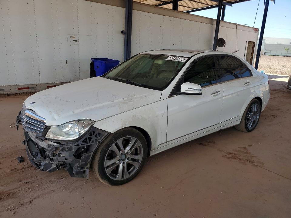 2014 Mercedes-benz C მანქანა იყიდება აუქციონზე, vin: WDDGF8AB4EG178543, აუქციონის ნომერი: 55429356