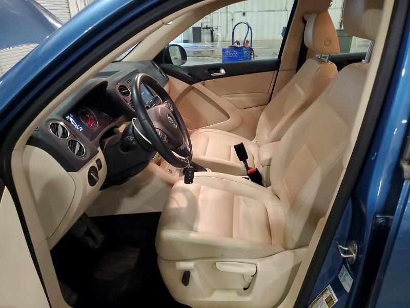2017 Volkswagen Tiguan მანქანა იყიდება აუქციონზე, vin: WVGBV7AXXHK024090, აუქციონის ნომერი: 54630436