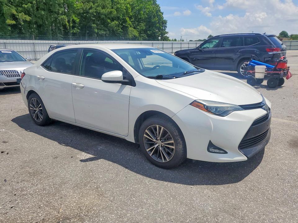 Продаж на аукціоні авто 2018 Toyota Corolla, vin: 5YFBURHE1JP806180, номер лоту: 54198156
