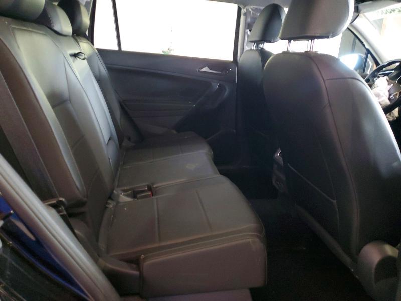Продаж на аукціоні авто 2018 Volkswagen Tiguan, vin: 3VV2B7AX9JM120953, номер лоту: 52245536