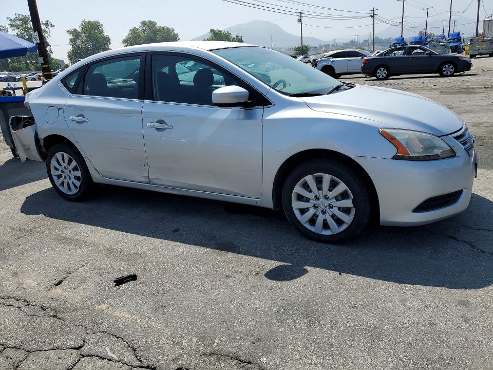 53233176 :رقم المزاد ، 3N1AB7AP5FL631456 vin ، 2015 Nissan Sentra مزاد بيع