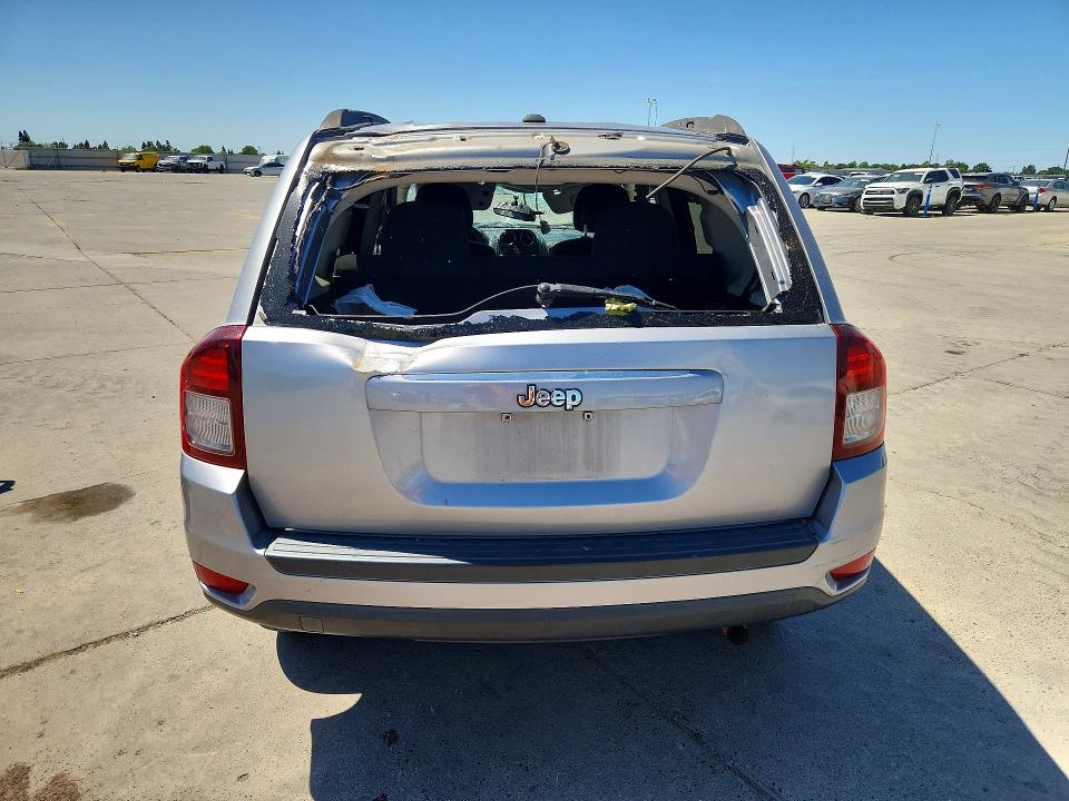 53843226 :رقم المزاد ، 1C4NJCBA4GD641360 vin ، 2016 Jeep Compass مزاد بيع