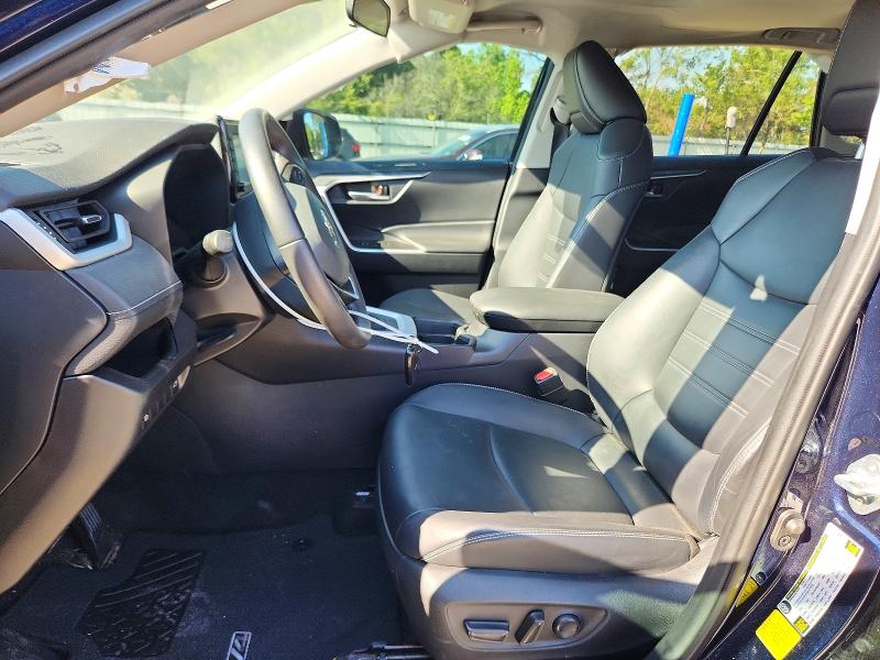 52139666 :رقم المزاد ، 2T3C1RFV7MW142087 vin ، 2021 Toyota Rav4 مزاد بيع
