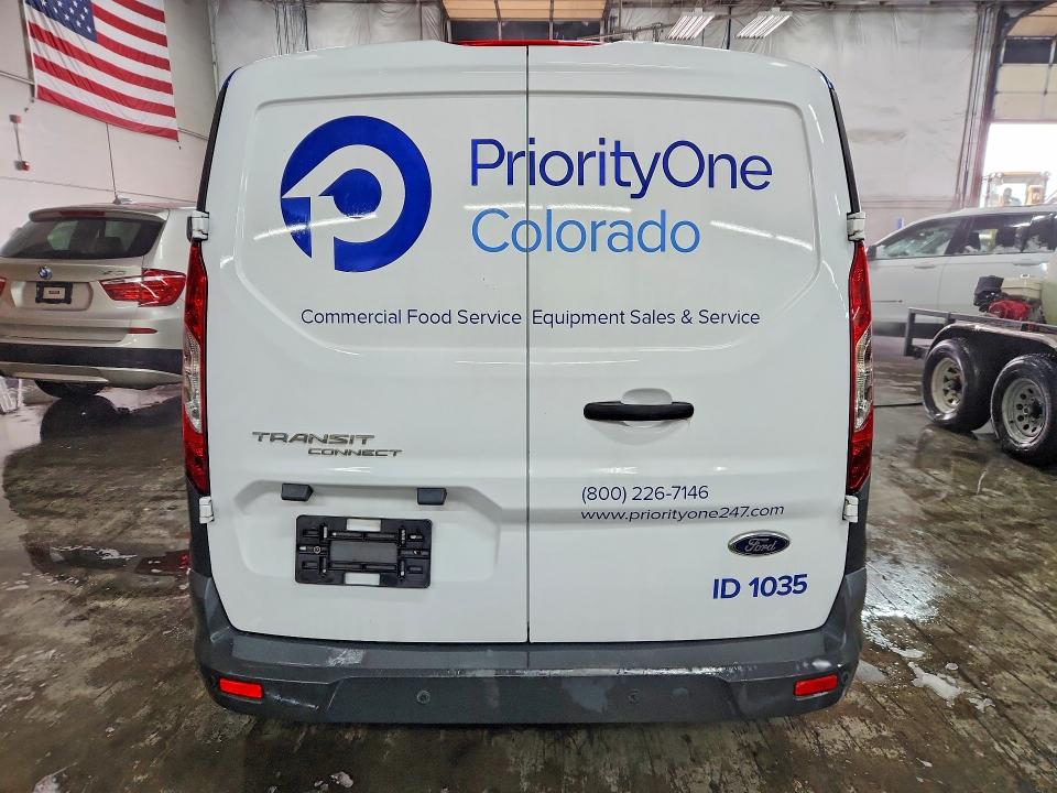 2015 Ford Transit Connect მანქანა იყიდება აუქციონზე, vin: NM0LS7E79F1220744, აუქციონის ნომერი: 52724716