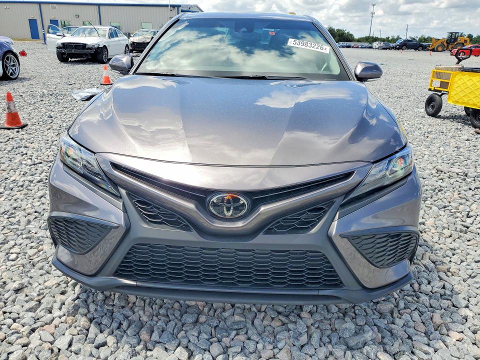 2024 Toyota Camry მანქანა იყიდება აუქციონზე, vin: 4T1T11AK9RU840201, აუქციონის ნომერი: 53983226