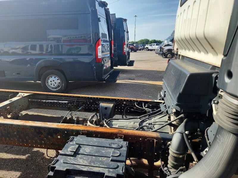 54773276 :رقم المزاد ، 54DC4W1B4JS811015 vin ، 2018 Isuzu Npr Hd مزاد بيع