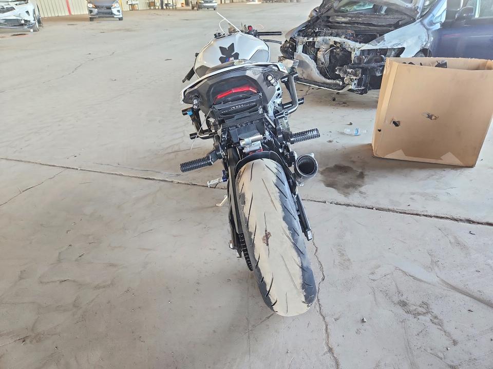 Продажа на аукционе авто 2024 Bmw S 1000, vin: WB10E6304R6J55352, номер лота: 52677666