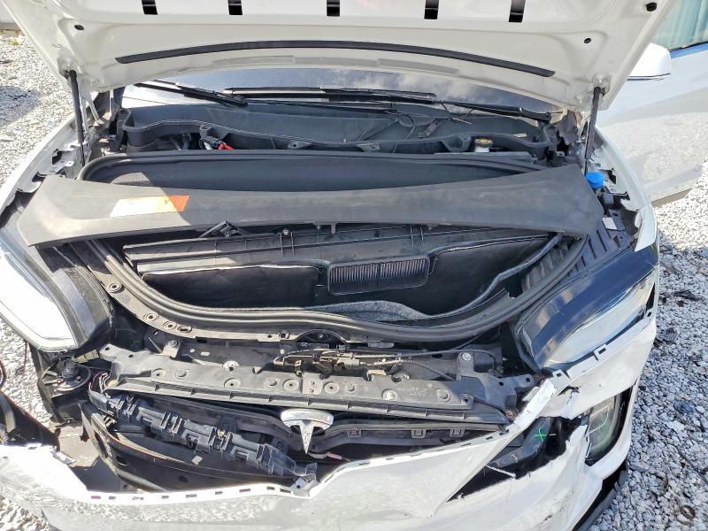 Продажа на аукционе авто 2017 Tesla Model X, vin: 5YJXCBE28HF043879, номер лота: 51303206
