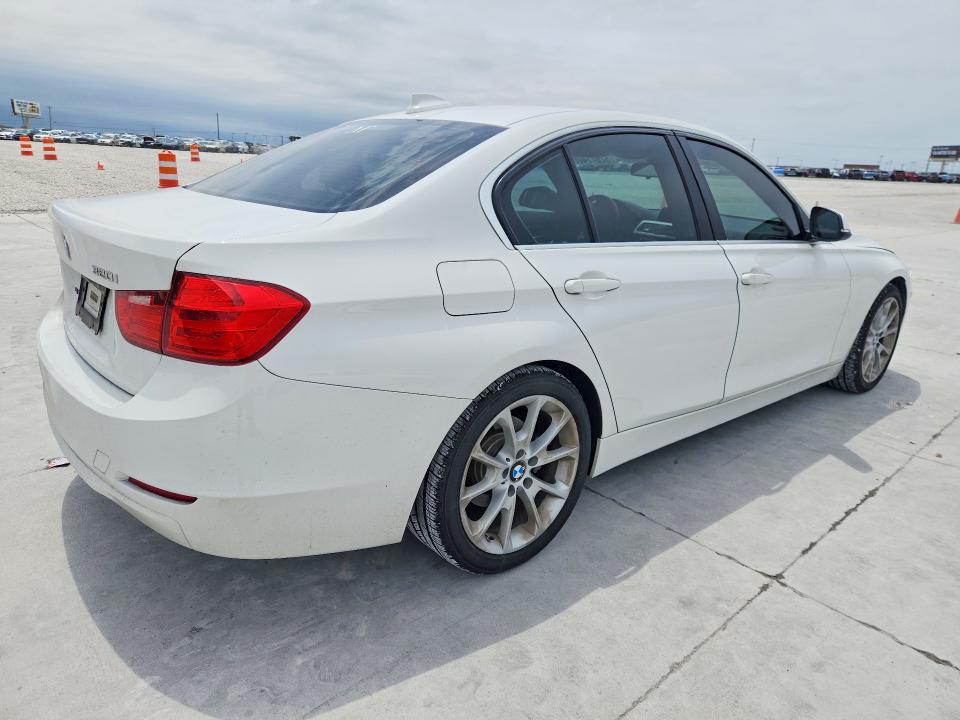 Aukcja sprzedaży 2015 Bmw 320, vin: WBA3B1G56FNT63555, numer aukcji: 52677406