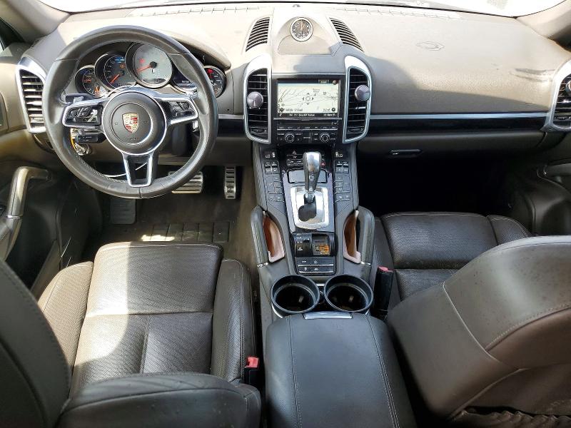 52066316 :رقم المزاد ، WP1AB2A22FLA60118 vin ، 2015 Porsche Cayenne مزاد بيع