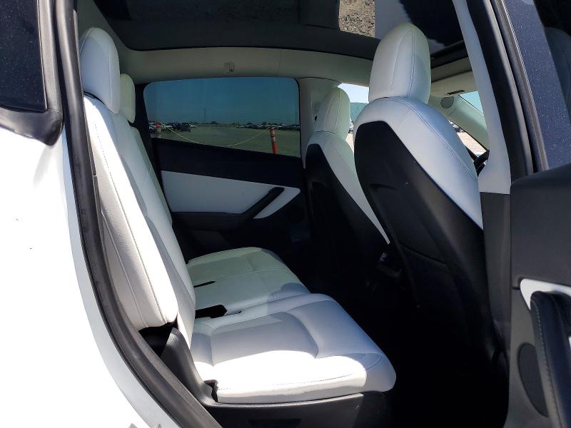 51909806 :رقم المزاد ، 5YJYGAEE2MF305757 vin ، 2021 Tesla Model Y مزاد بيع