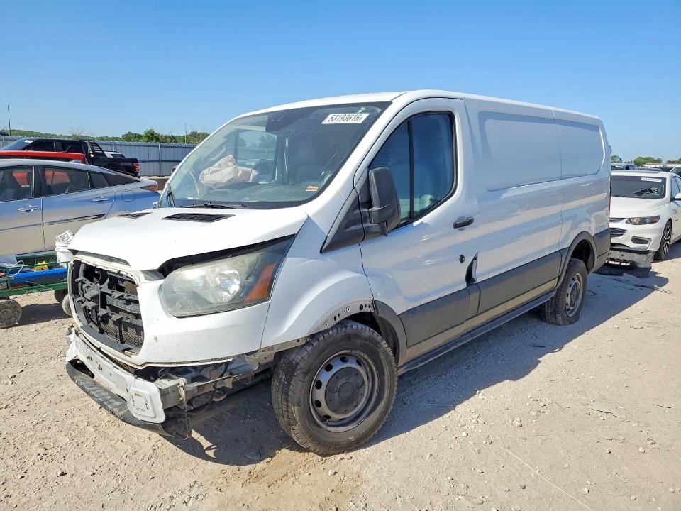 53193616 :رقم المزاد ، 1FTNE1ZM8FKA79062 vin ، 2015 Ford Transit مزاد بيع