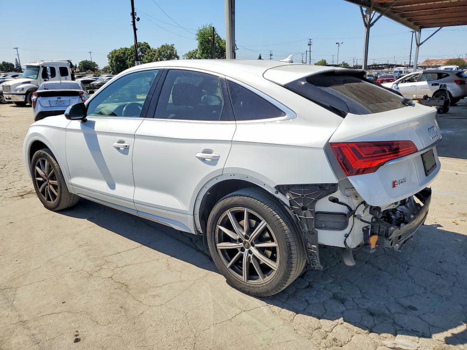 Продажа на аукционе авто 2022 Audi Sq5, vin: WA114AFY2N2042218, номер лота: 53264756