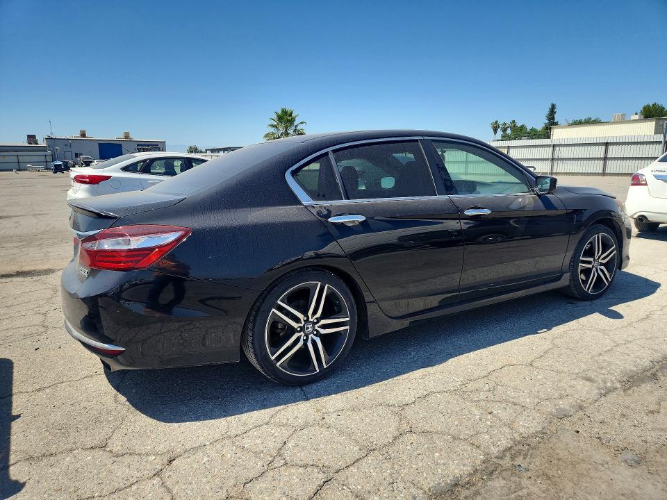 Aukcja sprzedaży 2017 Honda Accord, vin: 1HGCR2F13HA124494, numer aukcji: 52024626