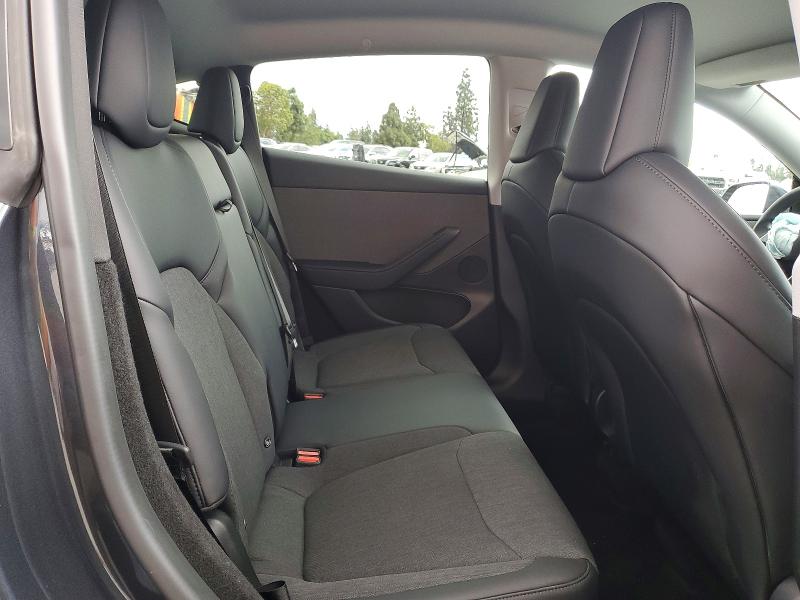 52426606 :رقم المزاد ، 7SAYGDED5TA601816 vin ، 2026 Tesla Model Y مزاد بيع