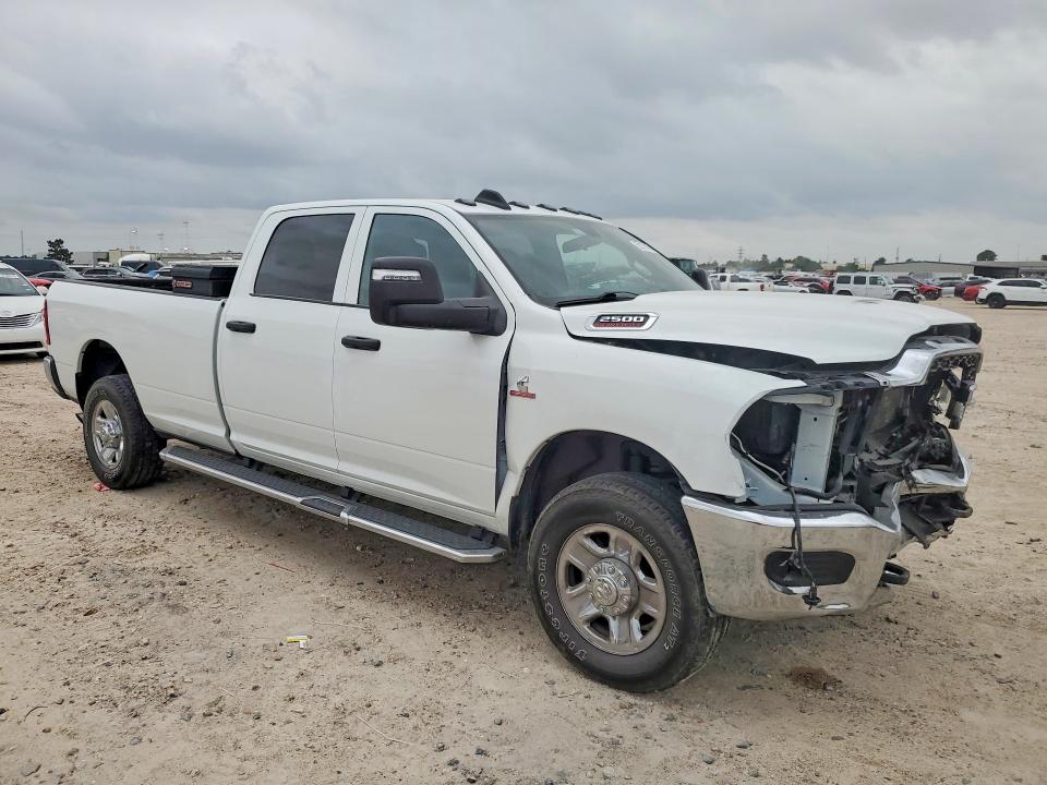52177896 :رقم المزاد ، 3C6UR5HL8RG253487 vin ، 2024 Ram 2500 مزاد بيع