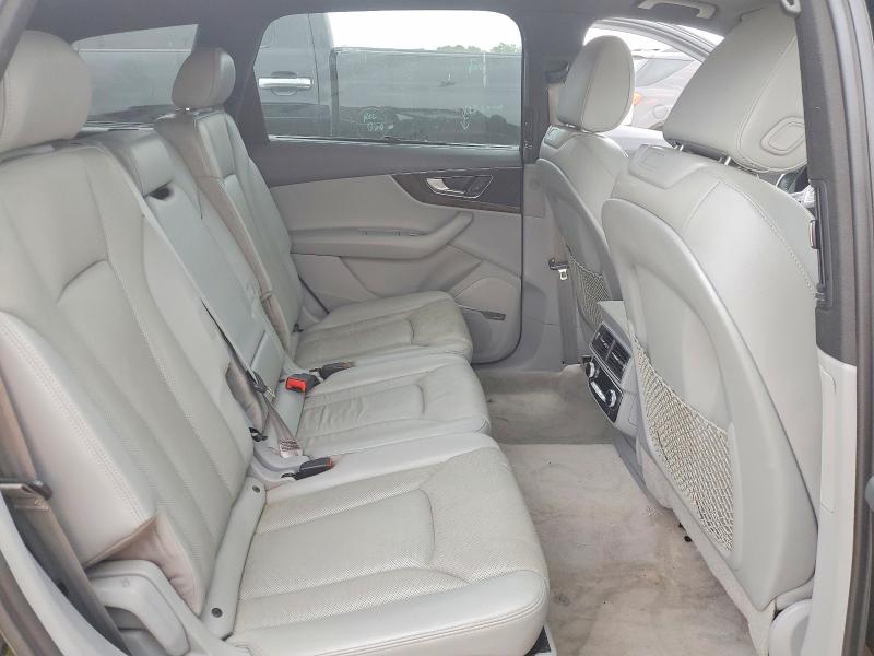 Продаж на аукціоні авто 2017 Audi Q7, vin: WA1VAAF75HD035872, номер лоту: 52317416