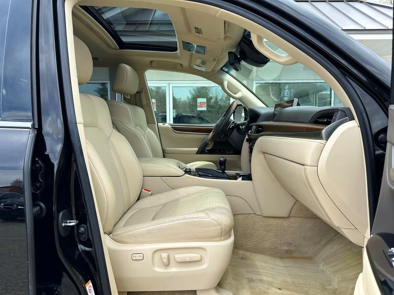 Продажа на аукционе авто 2017 Lexus Lx, vin: JTJHY7AX6H4221040, номер лота: 53776986