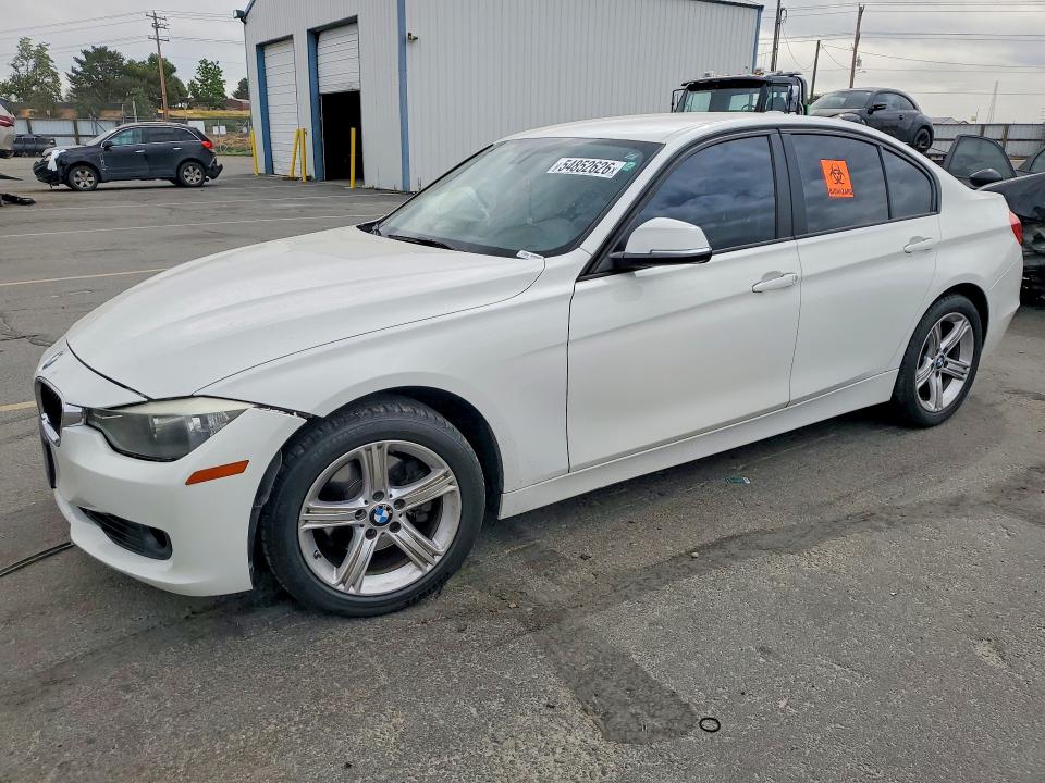 2013 Bmw 328 მანქანა იყიდება აუქციონზე, vin: WBA3C1C59DF443149, აუქციონის ნომერი: 54852626