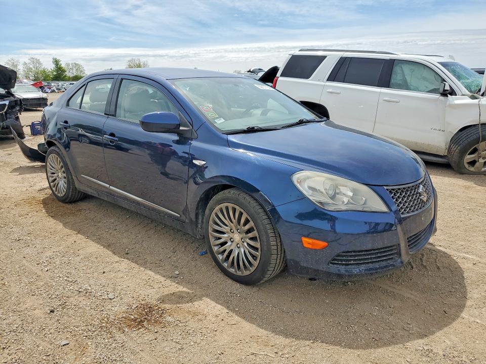 52177146 :رقم المزاد ، JS2RF9A31B6110791 vin ، 2011 Suzuki Kizashi مزاد بيع