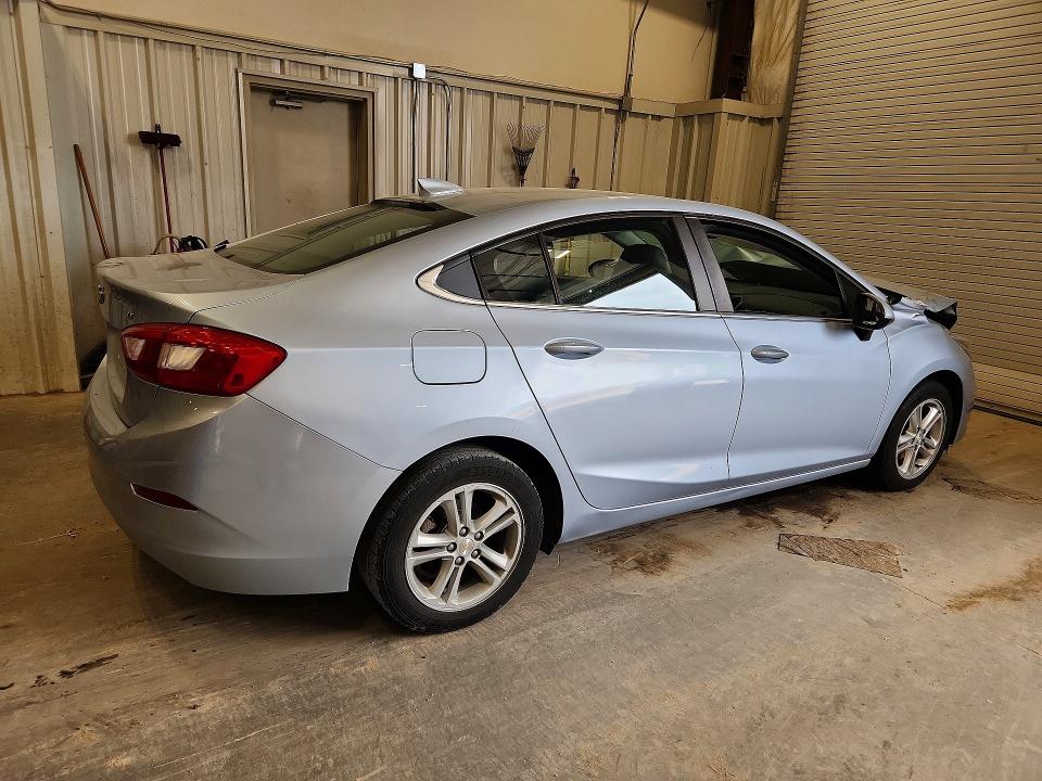 54329866 :رقم المزاد ، 1G1BE5SM5H7228093 vin ، 2017 Chevrolet Cruze مزاد بيع