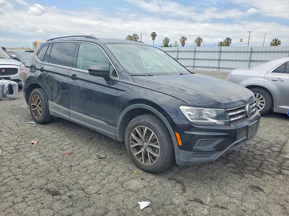55430146 :رقم المزاد ، 3VV3B7AX8LM102340 vin ، 2020 Volkswagen Tiguan مزاد بيع