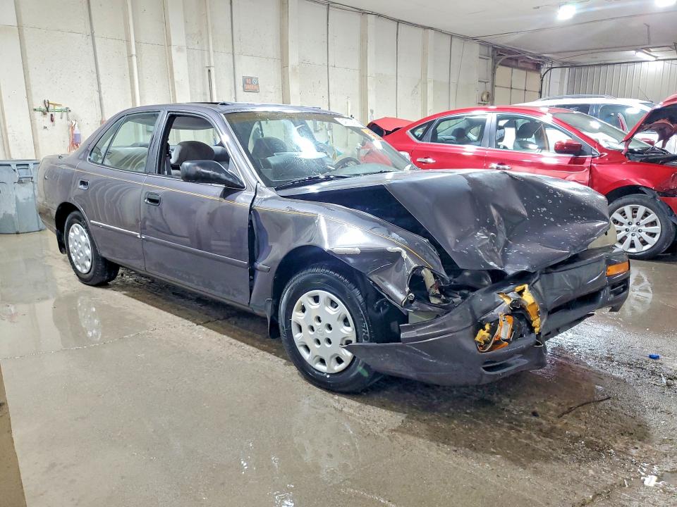 1996 Toyota Camry მანქანა იყიდება აუქციონზე, vin: 4T1BG12K4TU947592, აუქციონის ნომერი: 54773686
