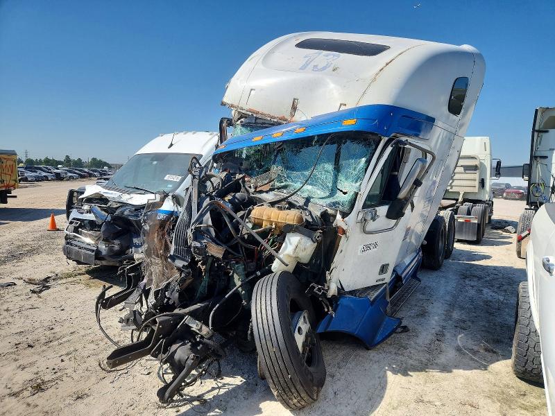 52692106 :رقم المزاد ، 1FUJA6CG02LJ12241 vin ، 2002 Freightliner Trailers مزاد بيع