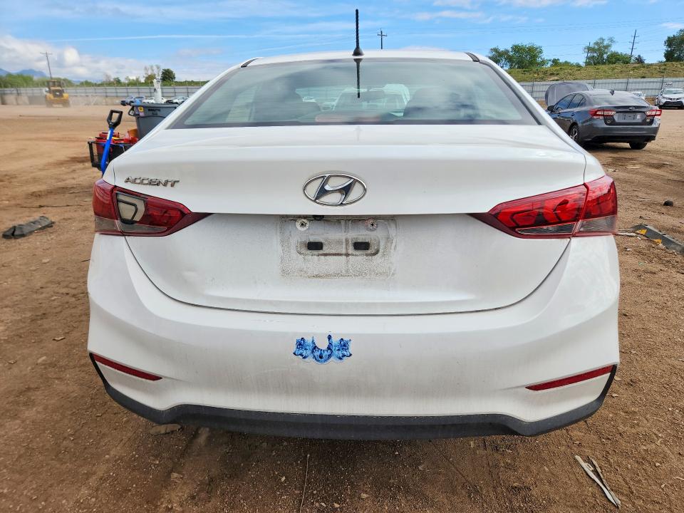2021 Hyundai Accent მანქანა იყიდება აუქციონზე, vin: 3KPC24A61ME137768, აუქციონის ნომერი: 54174086
