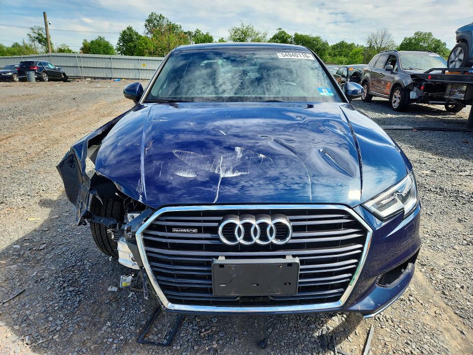 Продажа на аукционе авто 2018 Audi A3, vin: WAUB8GFF3J1028678, номер лота: 54940116