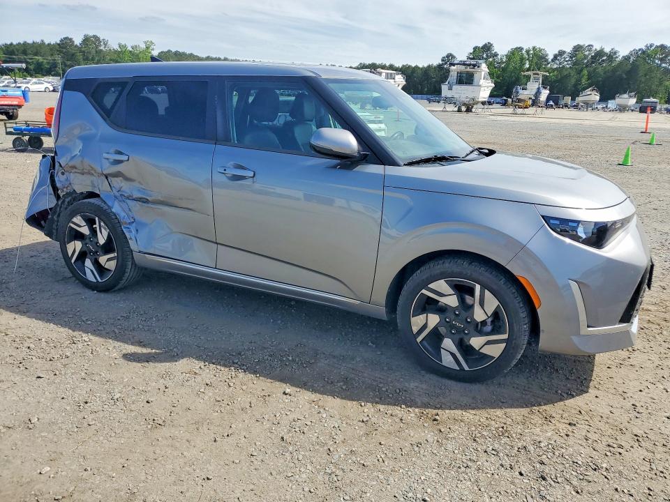 53070856 :رقم المزاد ، KNDJ53AU5P7851348 vin ، 2023 Kia Soul مزاد بيع