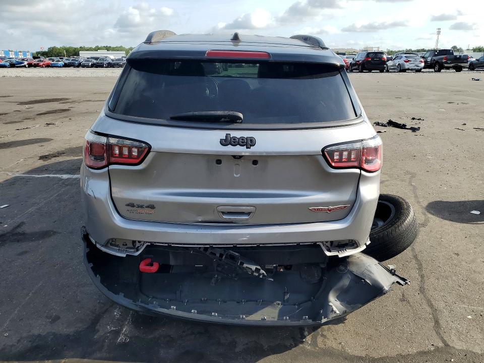 54503656 :رقم المزاد ، 3C4NJDDB9KT785565 vin ، 2019 Jeep Compass مزاد بيع