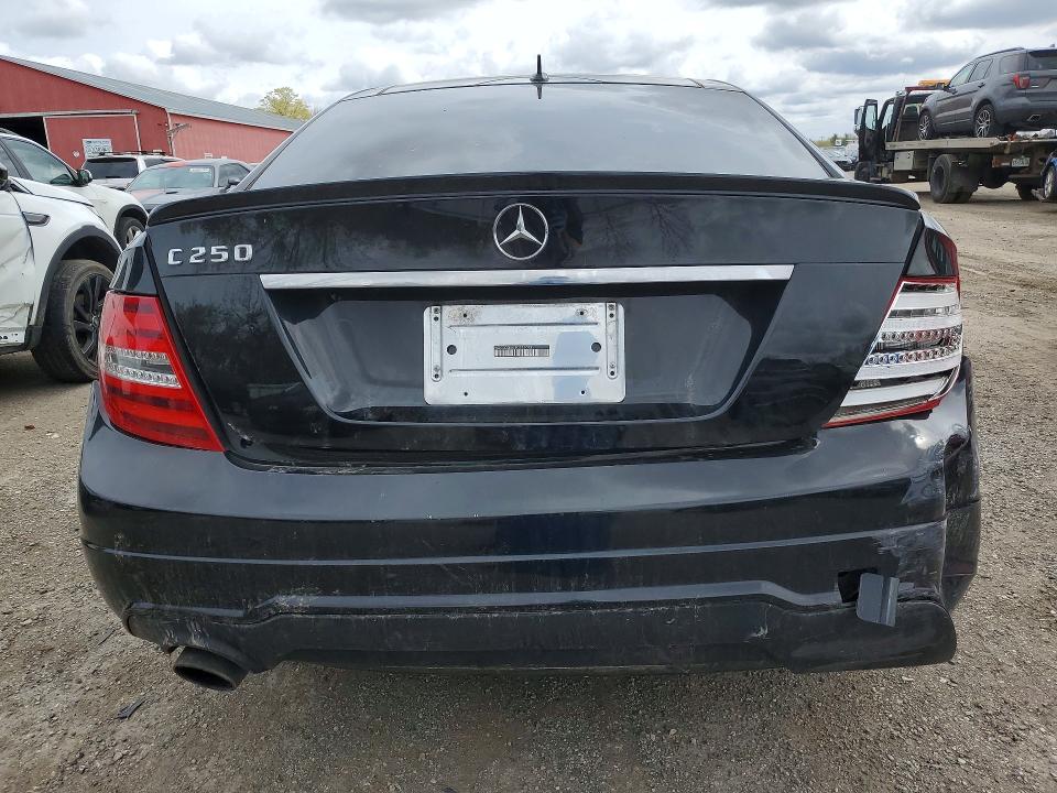 2013 Mercedes-benz C მანქანა იყიდება აუქციონზე, vin: WDDGJ4HB9DF958099, აუქციონის ნომერი: 51602656