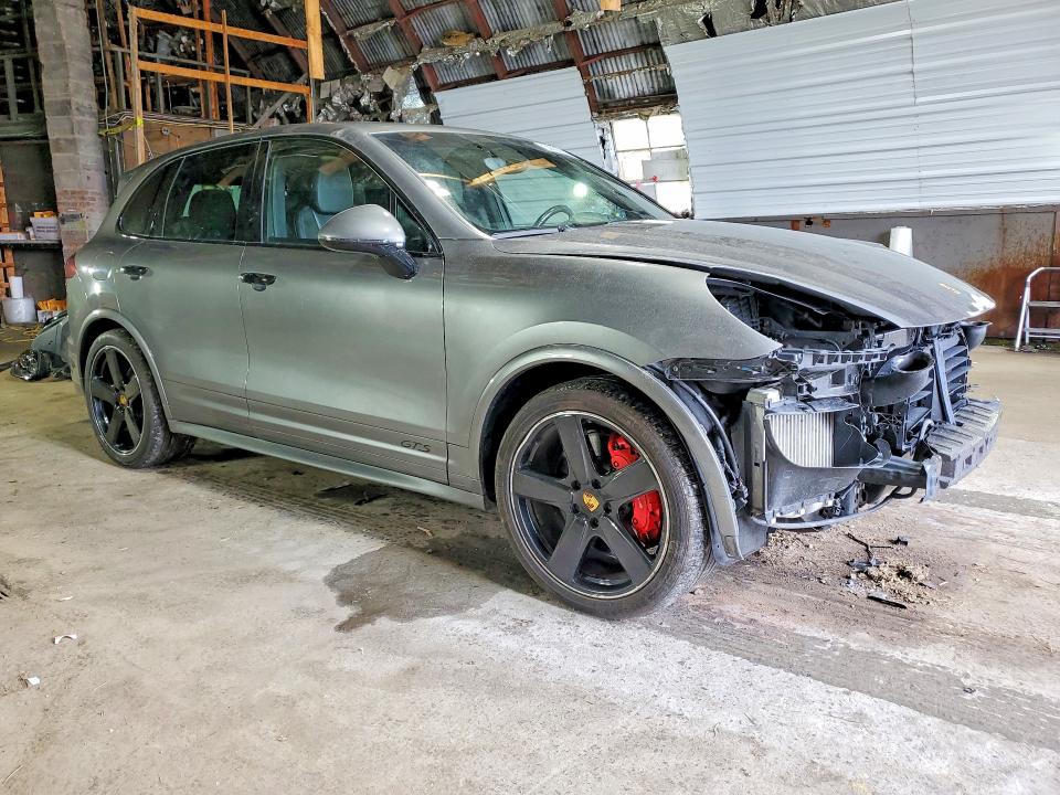 54097886 :رقم المزاد ، WP1AD2A27JLA80755 vin ، 2018 Porsche Cayenne مزاد بيع