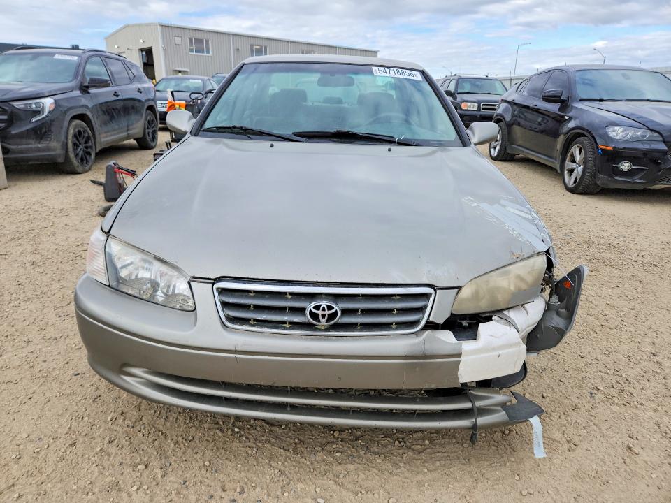 54718856 :رقم المزاد ، JT2BG22K7Y0411513 vin ، 2000 Toyota Camry مزاد بيع
