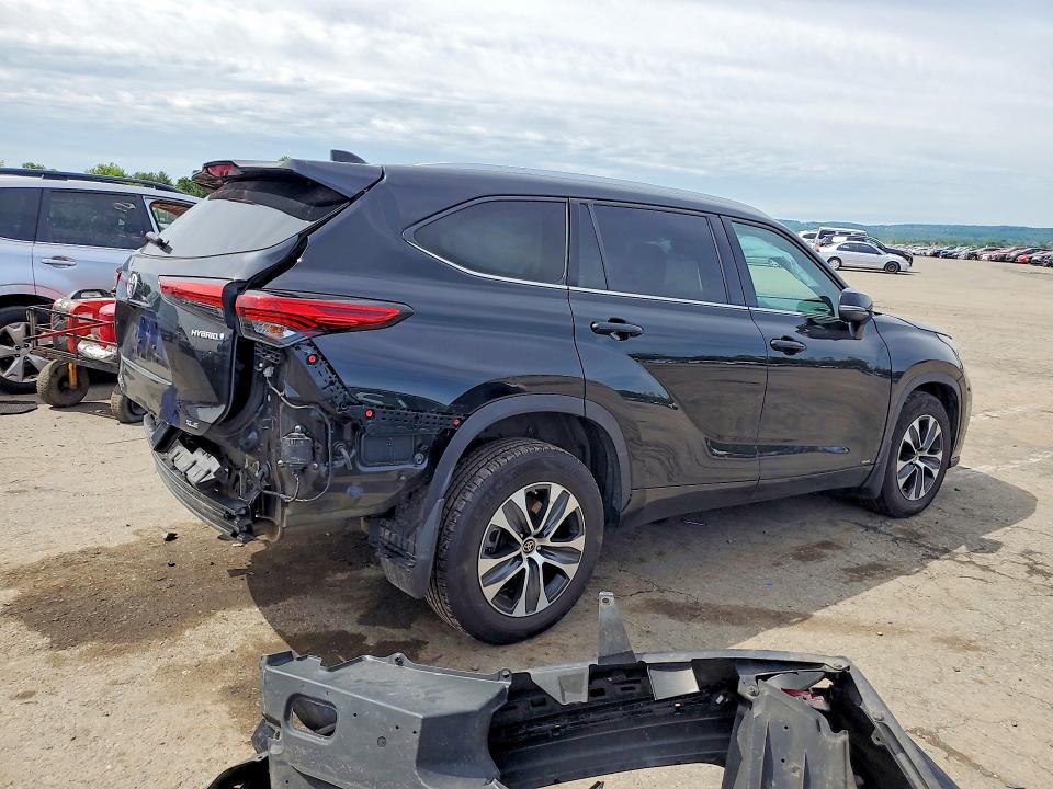 54263676 :رقم المزاد ، 5TDGBRCH5NS545503 vin ، 2022 Toyota Highlander Hybrid مزاد بيع