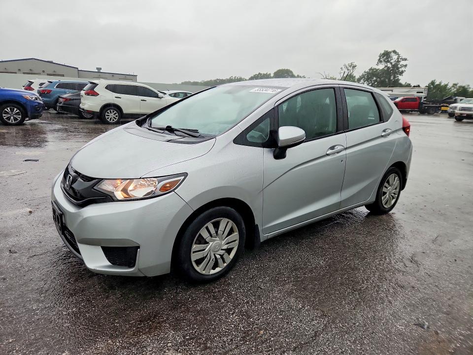 55534716 :رقم المزاد ، 3HGGK5H52FM714659 vin ، 2015 Honda Fit مزاد بيع