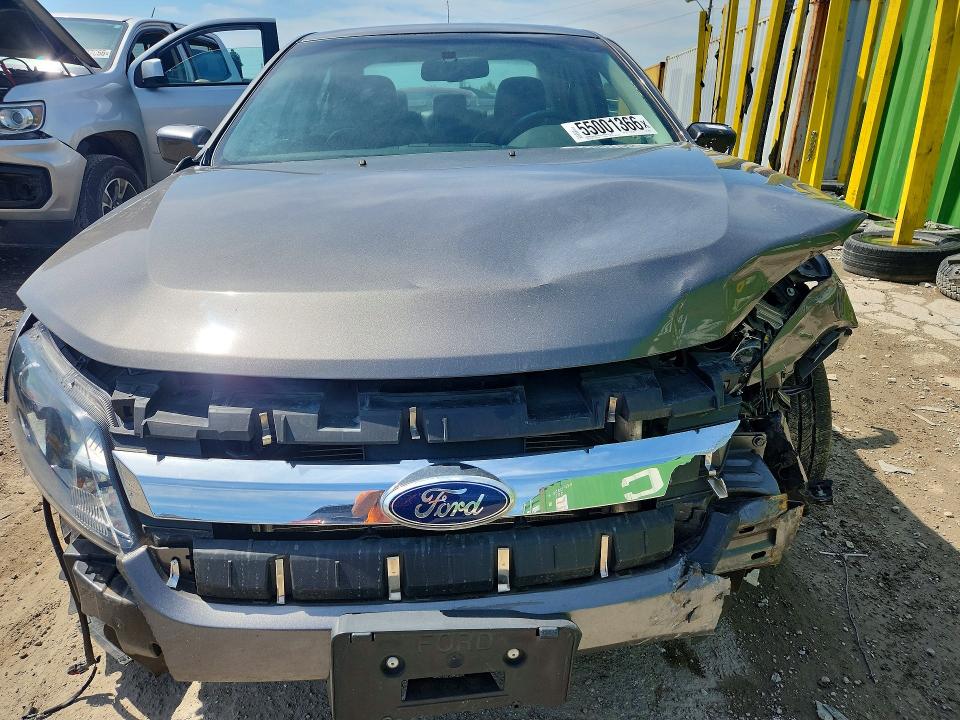 55001366 :رقم المزاد ، 3FAHP0JG4AR350331 vin ، 2010 Ford Focus مزاد بيع
