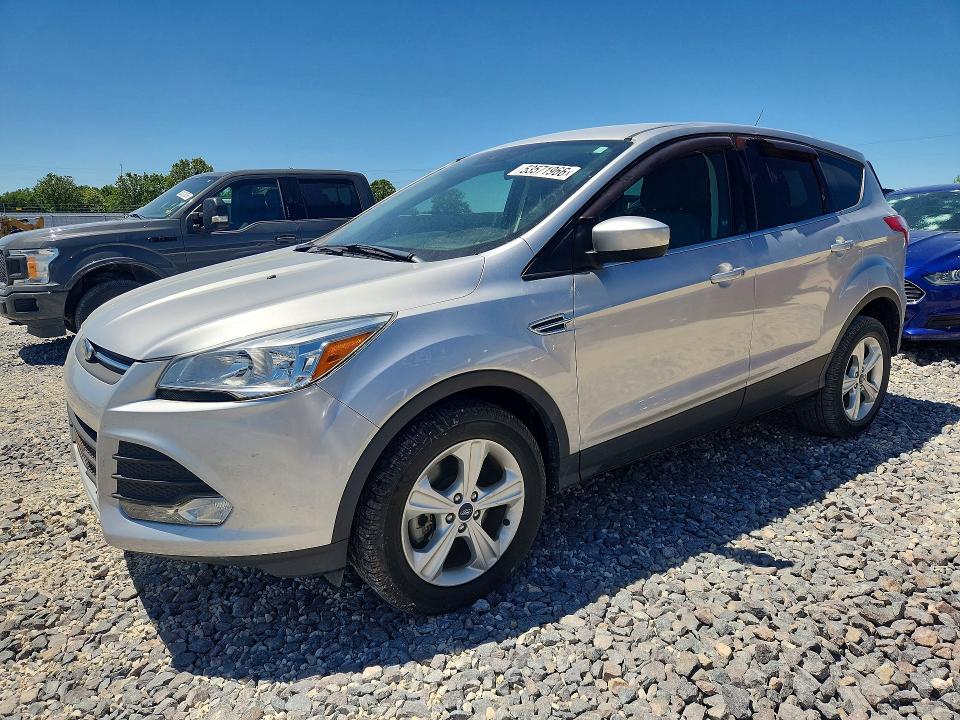 2015 Ford Escape მანქანა იყიდება აუქციონზე, vin: 1FMCU0G99FUB80968, აუქციონის ნომერი: 53571966