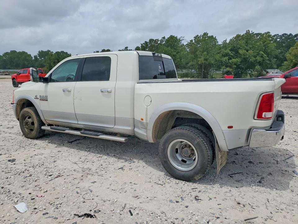 53711836 :رقم المزاد ، 3C63RRML2JG339746 vin ، 2018 Ram 3500 مزاد بيع