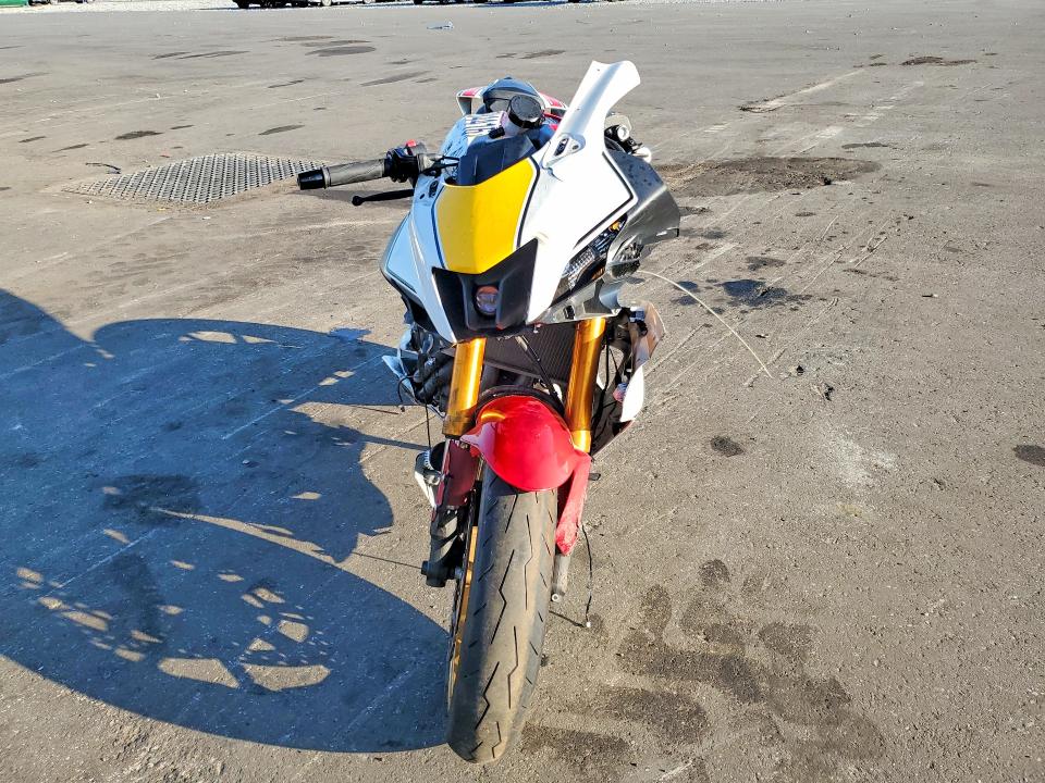 2022 Yamaha Yzfr7 მანქანა იყიდება აუქციონზე, vin: JYARM38E2NA004576, აუქციონის ნომერი: 54484416