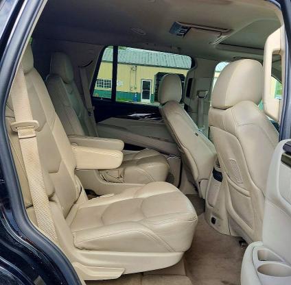 52002916 :رقم المزاد ، 1GYS4BKJ5KR174556 vin ، 2019 Cadillac Escalade مزاد بيع