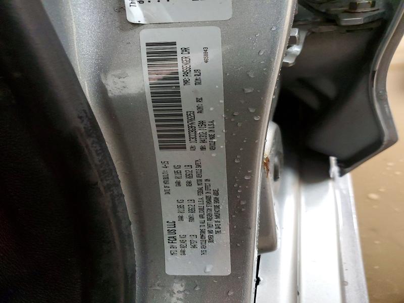 52722276 :رقم المزاد ، 1C3CCCBG9FN702253 vin ، 2015 Chrysler 200 مزاد بيع