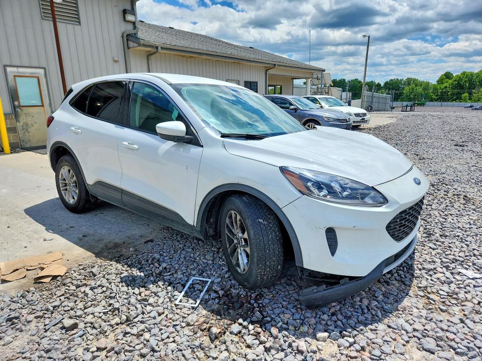 Auction sale of the 2020 Ford Escape, vin: 1FMCU9G64LUA81559, lot number: 52502736