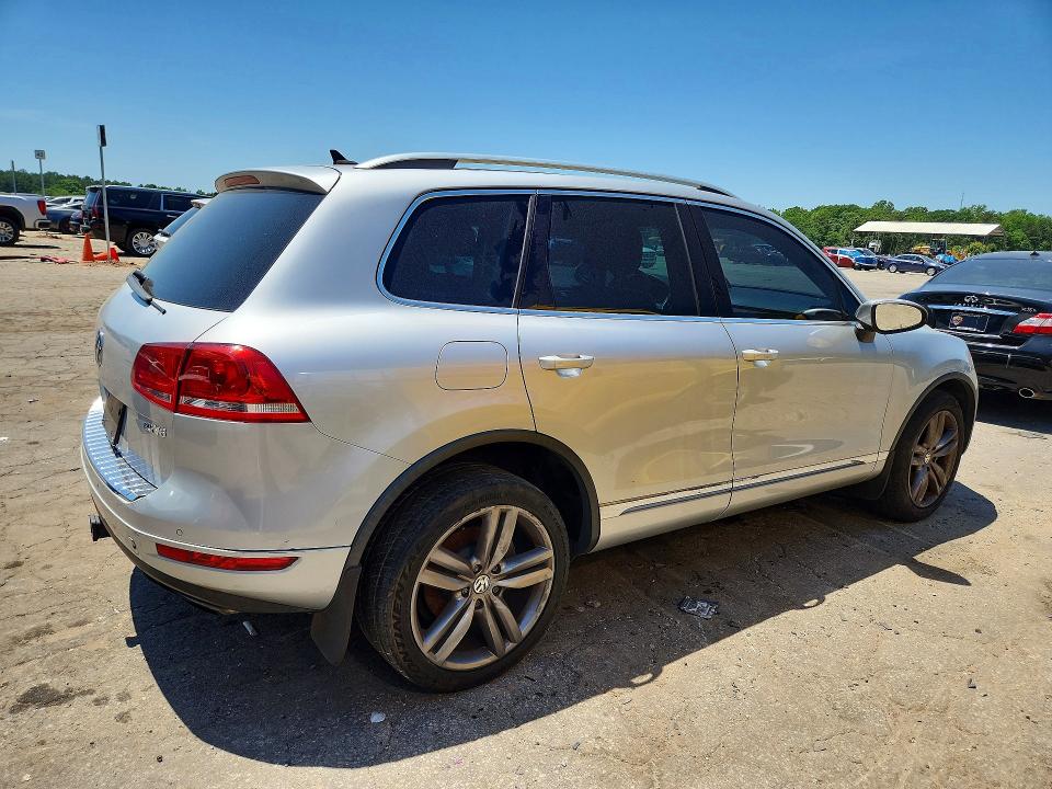 53438656 :رقم المزاد ، WVGEF9BPXCD007789 vin ، 2012 Volkswagen Touareg مزاد بيع